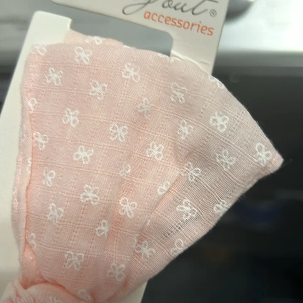 Baby girls infant new nwt headband how peach pink flower light cotton